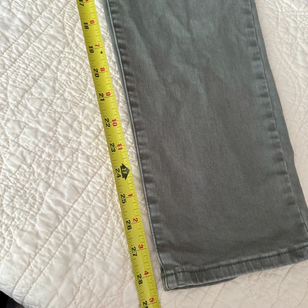 Soft Surroundings Ultimate Relaxed Pull On Jean Style Pants Sage Green Size M - Picture 8 of 11